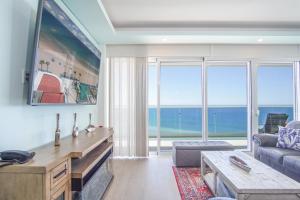 Confortable 2 bedroom condo Encantame Towers Verano 905