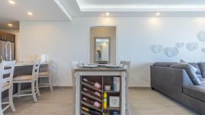 New & Amazing condo @ Encantame W604