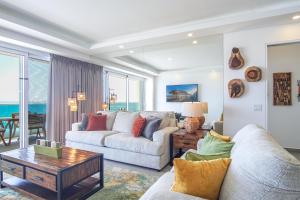 Condo with Expansive Ocean View Encantame Towers 1402