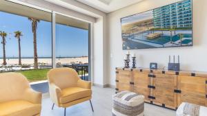 Luxurious 2 Bedroom Ground floor Condo W104