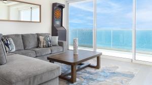 New and Amazing 2 bedroom Beach Front Encantame Velero-602