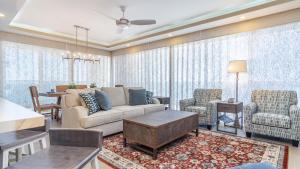 Panoramic water front deluxe condo Encantame Viento 605