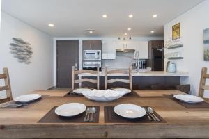 Splash in The New Lazy River and Sleep In Luxury Encantame Towers C 1202