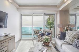 Stunning 1 bedroom condominium (Encantame Verano 1003)