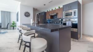 Family Paradise! Splash in The New Lazy River and Sleep In Luxury Encantame Viento 1702