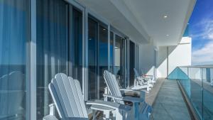 Impressive & beautiful 3 bedroom unit Ocean Front Encantame Velero-2301