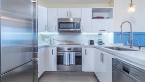 Splash in The New Lazy RiverStay in Modern Luxury Encantame Viento 303