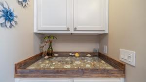 Sublime 1 bedroom condo Encantame Towers Verano 403