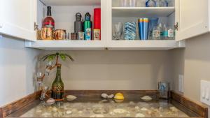 Sublime 1 bedroom condo Encantame Towers Verano 403