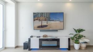 A Style Of Its Own 2 bedroom unit Encantame Viento 1202