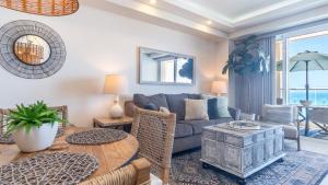 Exceptional one bedroom condominium Viento 803 - Encantame Towers