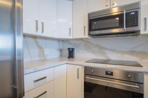 Lovely 1BR condo at Encantame Towers Velero 2303