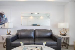 Stay in LuxurySplash in New Lazy River this Winter Encanatame Towers 903