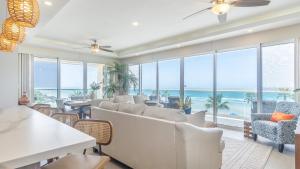 Unique condo by the beach at Encantame Towers C305