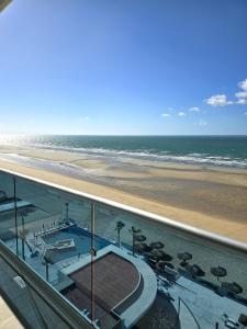 Beautiful 2 bedroom Corner Beach Front Condominium Encantame Velero 905