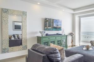 Marvelous 2 bedroom condo Encantame Towers Verano 604