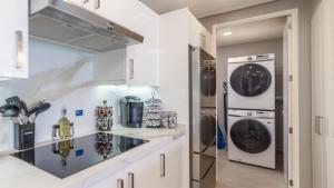 Waterfront Getaway 2 Bedroom Condo W1102