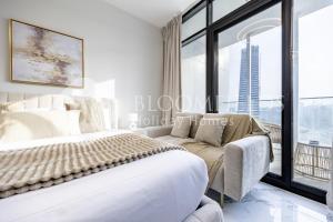 Bloomfields Snug Stu Al Maryah Vista