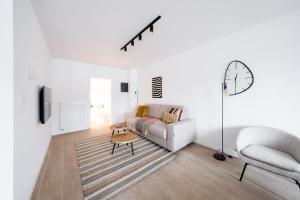 Inviting 5-Person Duplex in Vibrant Antwerp