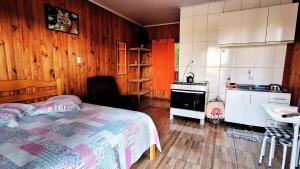 Chalézinho Bons Ventos Campestre no Sitio com Churrasqueira WI-FI a 6km da Estrada do Mar 7km Parque de Rodeio II 8,1Km Prefeitura II 7,2Km UFRGS Litoral II Taxi Fácil II Tranquilidade 12km Praias Tramandai