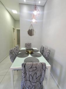 Apto. com varanda gourmet e piscina aquecida