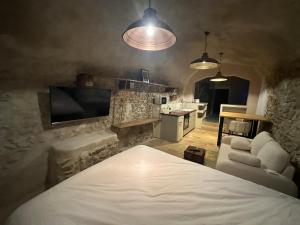 Suite secrète avec jacuzzi ambiance romantique