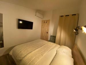 Pool Green House img11