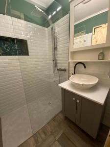 Pool Green House img14