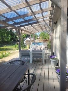 Domek na lipowym wzgórzu