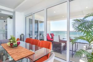 Sublime 3 bedroom condo Encantame Towers Verano 801
