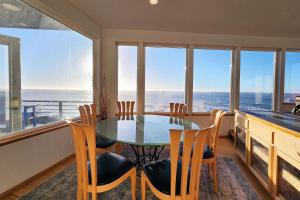 Spectacular Ocean Views! Whaley Nice