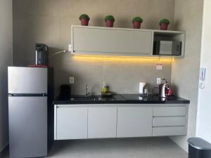 UDI House - Studio com piscina