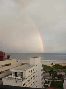 Apto em Caiobá com linda vista para a praia