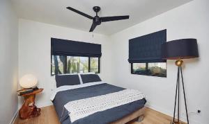 Renovated 3 Bedroom Venice Bungalow with Outdoor Oasis