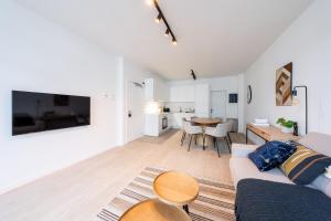 Modern 6-Guest Apartment in Central Antwerp