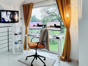 Nuka House - Teatr Natury z Jacuzzi