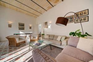 Villa Josette with Pool Table and Garden by Haven and Keys Malta