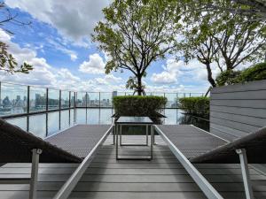 Near BTS l Large 50 sqm l Luxury facilities l Rooftop Pool