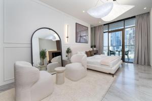 Peninsula Five Luxurious Business Bay Studio