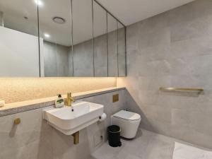 Brand new 2BR APT in Castle Hill