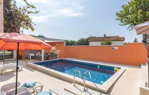 Beautiful Home In Tinjan