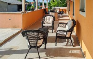 Beautiful Home In Tinjan