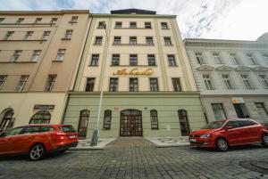 Comfortable classic apartment in European style in Prague