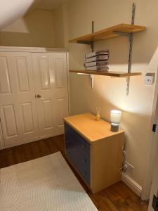 Spacious and cosy 4 Bed House in Beeston