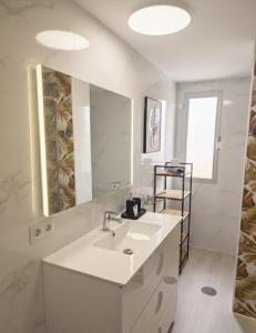 EL ESTUDIO DE LA PLAYA Apartamentos Benalbeach