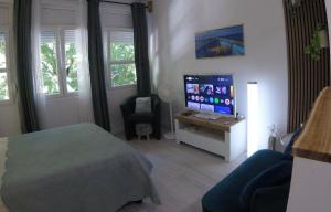 Rubica - "green window" studio apartment