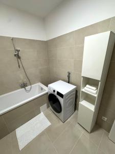 Exklusiv 2BR Penthouse Dß! Big Terrace&Garage!