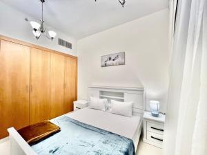 Not far from metro Spacious