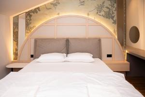 Palazzo Centro Apartments