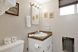 Sweet Cabin Home Gateway at Big Bear - Minutes to Local Activities